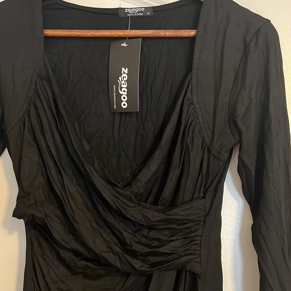 Women’s long sleeve zeagoo top. - Picture 2 of 2